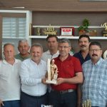 cetindogandan-belediye-baskanlarina-ahi-evran-heykeli-118514-4d24f54d1d29e5ab514b06b5a17ab010