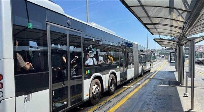 İBB’den Yeni Yıl Kararları, Ek Seferler Düzenlenecek, Ulaşım Ücretsiz Olacak