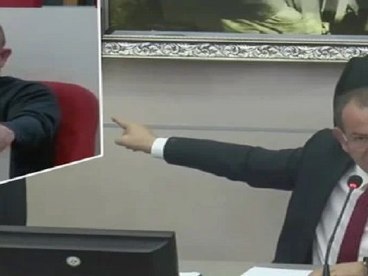 🎥Tanju Özcan’dan AKP’li Meclis üyesine ‘Kartalkaya’ tepkisi: 78 insan ölmüş, terbiyesiz!