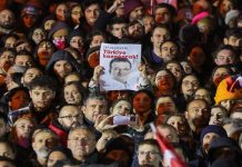 Tüm Türkiye İmamoğlu için ayağa kalktı: İşte il il İmamoğlu protestoları