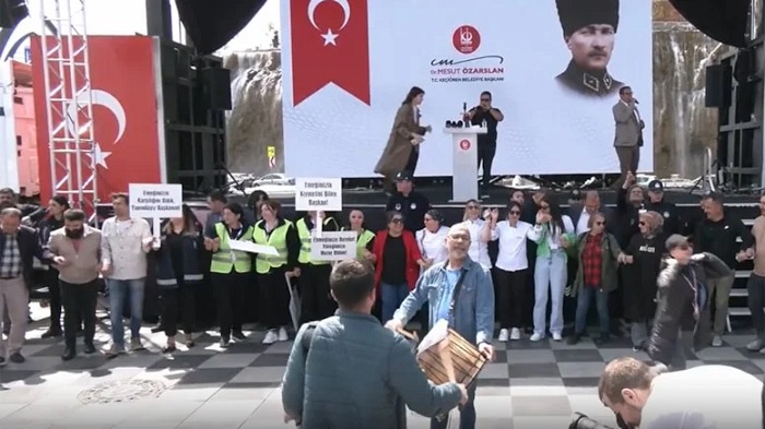 İşçilerden zam sonrası davul zurnalı kutlama