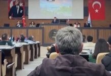 🎥Belediye meclisinde ‘Atatürk’e hakaret’ gerginliği