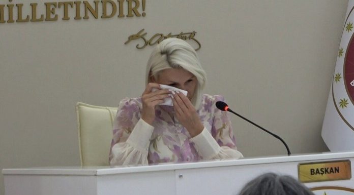 🎥AKP ve MHP’lilerden Destek Alan CHP’li Başkan Ağladı