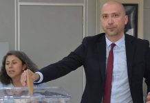 CHP’den AKP’ye geçen başkanın ‘Söke’nin hasretini sona erdirdim’ ifadelerine tepki: ‘Yazıklar olsun. Bunların hesabı ilk gelecek sandıkta senden sorulacak’