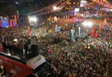 🎥Yüz binler Kadıköy’ü salladı. Özel: “Demokrasiyi ortadan kaldırmaya çalışanlara karşı omuz omuza mücadele zamanı”