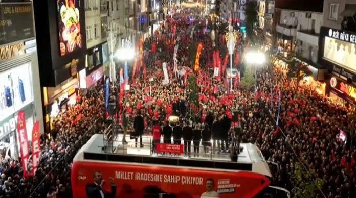 özgür özel ümraniye miting