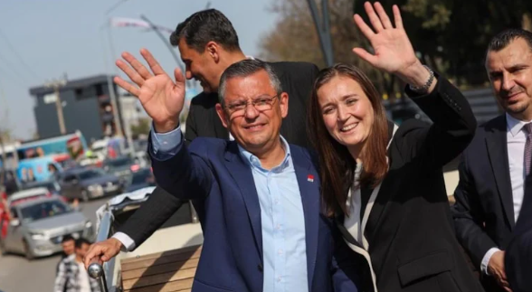 Özgür Özel Gülşah Durbay