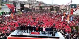🎥Özel, Erdoğan’a Kocaeli’nden seslendi: ”Artık düşeceksin bu milletin yakasından!”