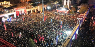 🎥Erdoğan ve Bahçeli’ye ‘sözünüzde durun’ çağrısı! Özgür Özel’den ‘9 Mart’ çıkışı